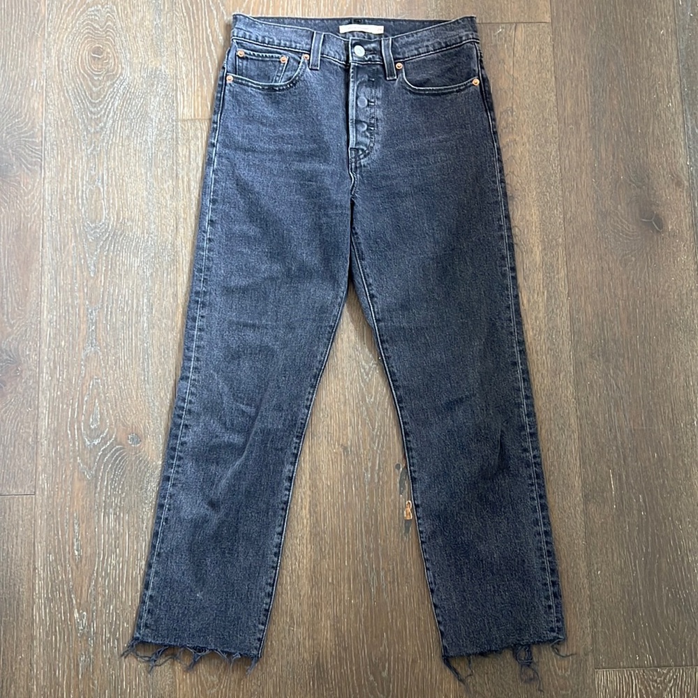 Levi’s Wedgie Straight- size 28 - charcoal grey